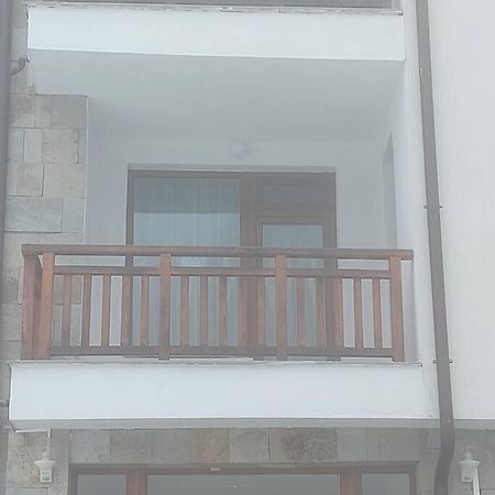 דירות בורובץ Семи Гарден מראה חיצוני תמונה